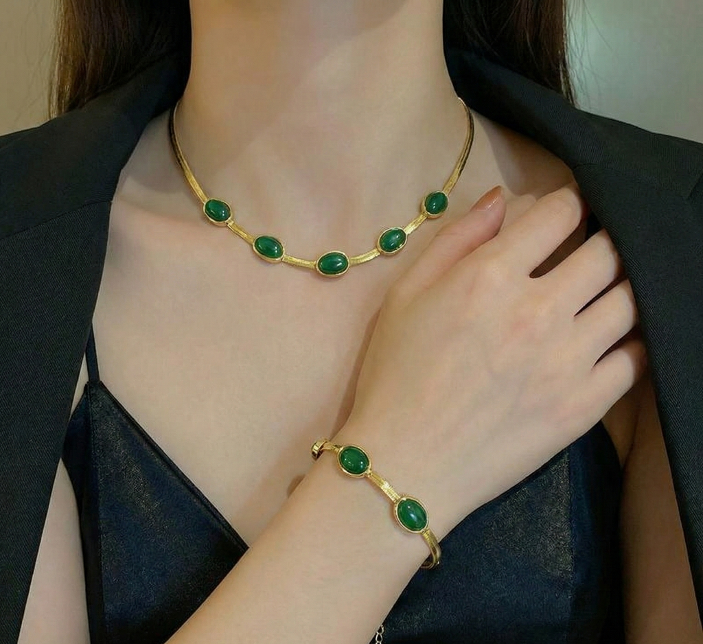 Oval Green Crystal Pendant Necklace Set With Bracelet